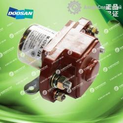 K1054387 Реле Аккумулятора погрузчика Doosan DL303